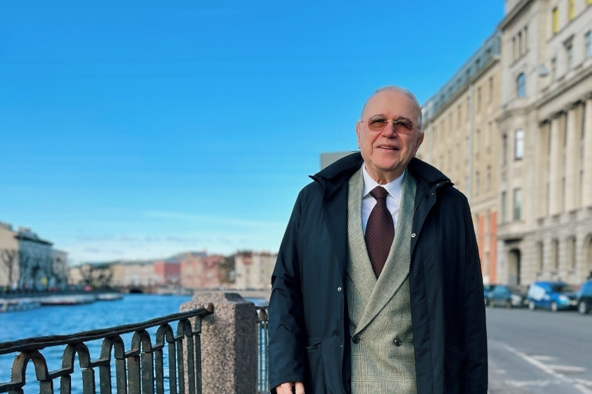 Евгений Петросян сходил в кино с другой женщиной без Брухуновой