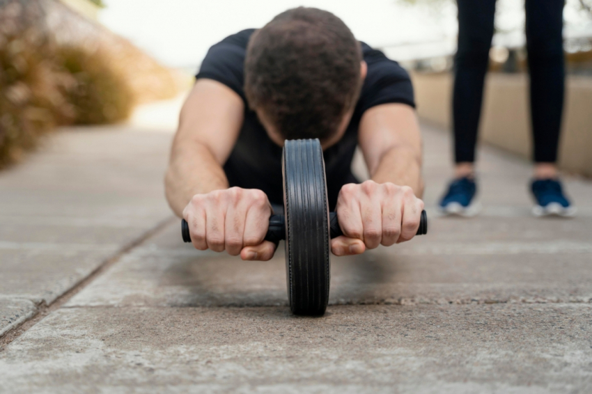 Названо наилучшее упражнение для образования кубиков на прессе