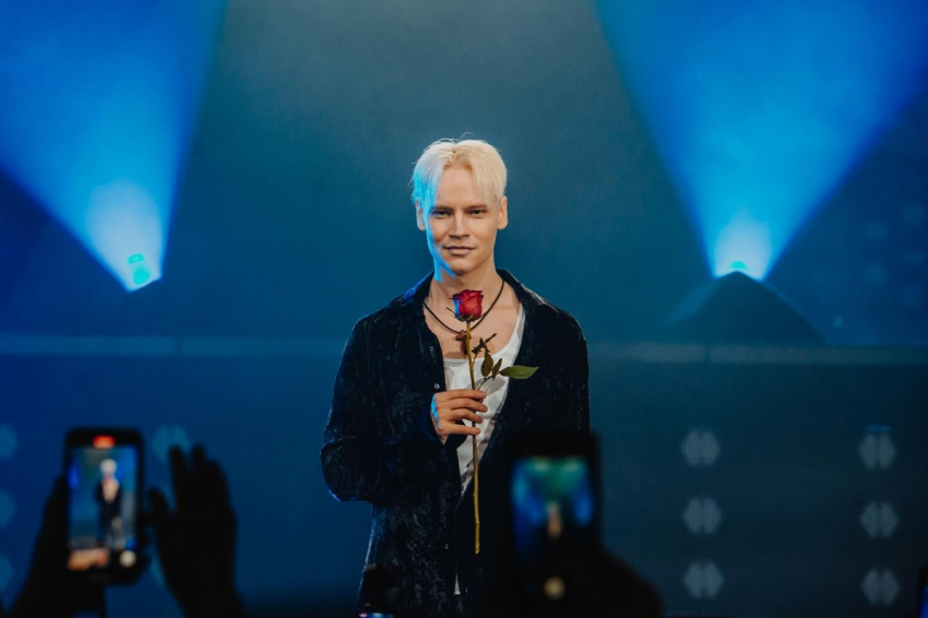 SHAMAN снялся в образе героя-любовника в видеоклипе «Любимая женщина»