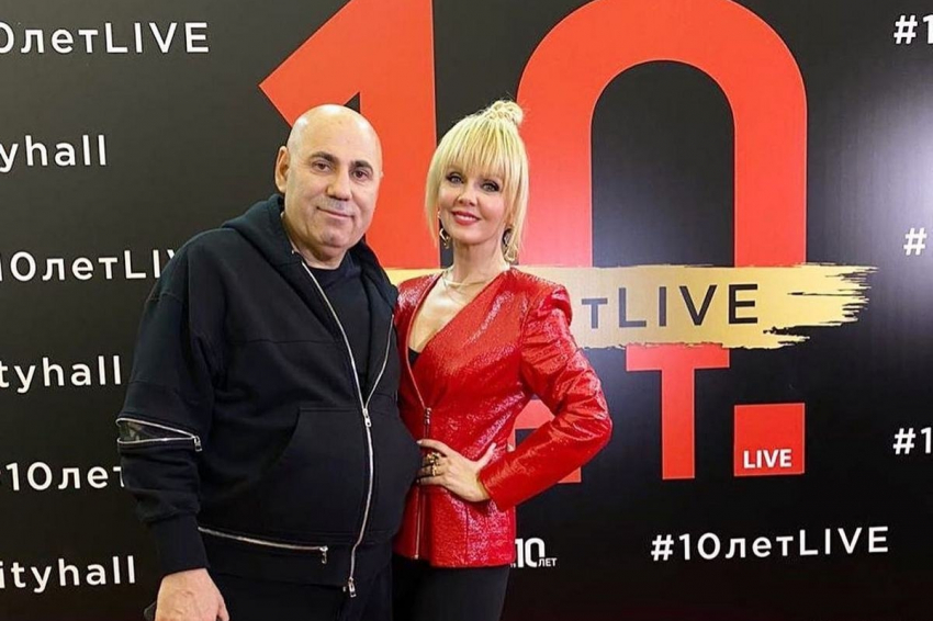 Певица Валерия и продюсер Иосиф Пригожин покинули Россию