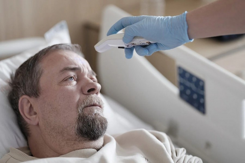 Онкоуролог Антон Одегнал рассказал о первых симптомах рака простаты