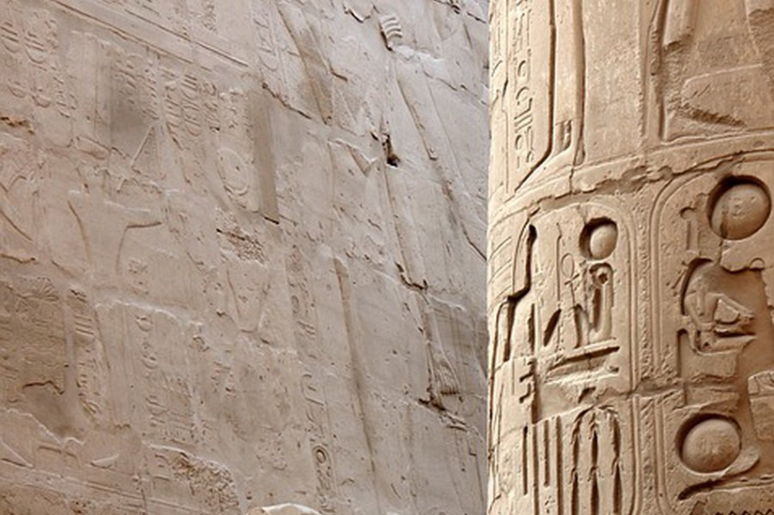 На дне Нила археологи нашли наскальные изображения древнеегипетских фараонов