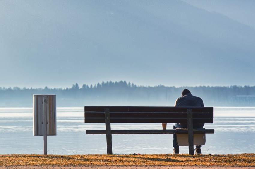 Psychology: одиночество увеличивает частоту и интенсивность ночных кошмаров