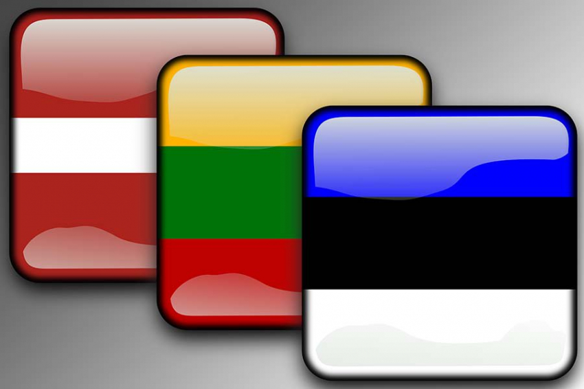 Ради «войны с Россией» в Прибалтике грабят своих пенсионеров