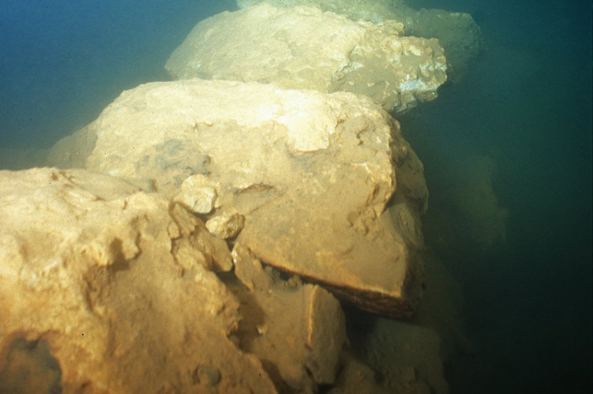 CEE: затопленный древний мост рассказывает о раннем поселении человека