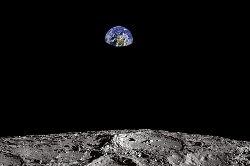 Свидетельства существования земной атмосферы могут скрываться в скалах на Луне