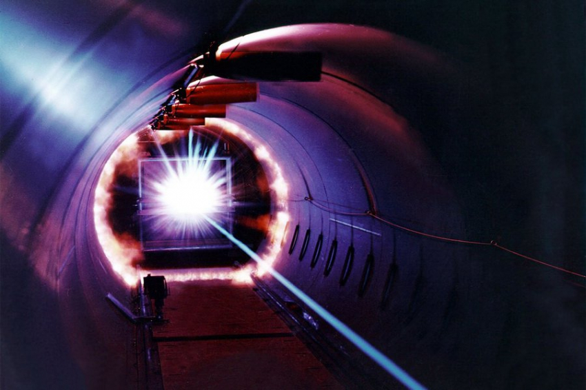 Лабораторная звезда: как ученые создали условия космических масштабов на Земле