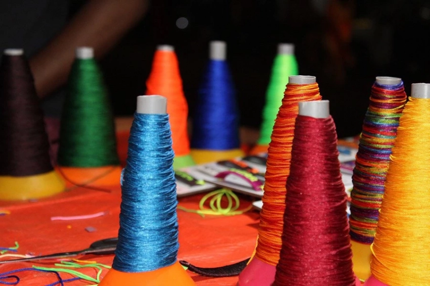 Выброшенная шелковая пряжа может очистить загрязненные водоемы 