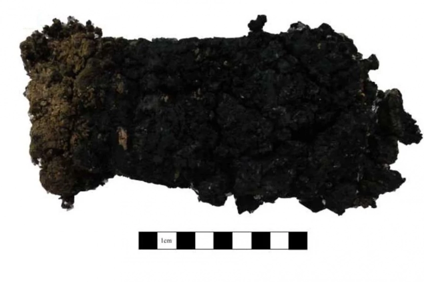 Ученые нашли доказательства наличия шелка в жертвенных ямах бронзового века