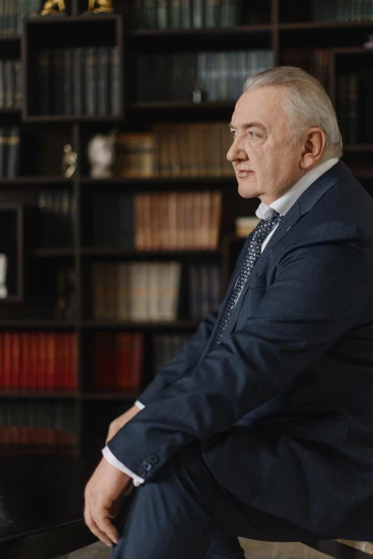 Историко-патриотические романы и их влияние на будущее России