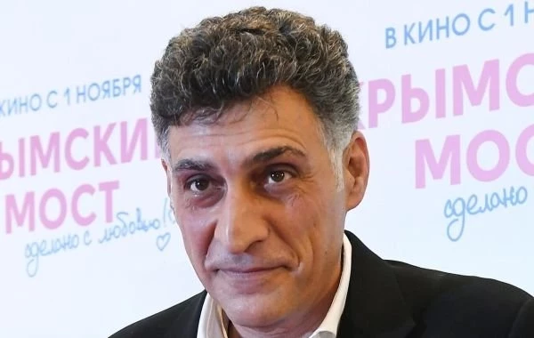 Мнения врачей о выздоровлении Тиграна Кеосаяна разделились: подробности состояния здоровья режиссёра на 15 января