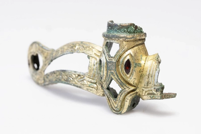 В Дании найден фрагмент уникального шлема довикингского периода